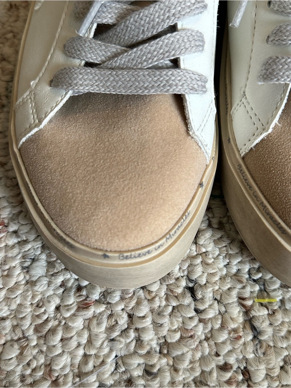 Mi.iM Cream Shoes with Tan Suede Trim and Star 8.5 - Picture 6 of 8
